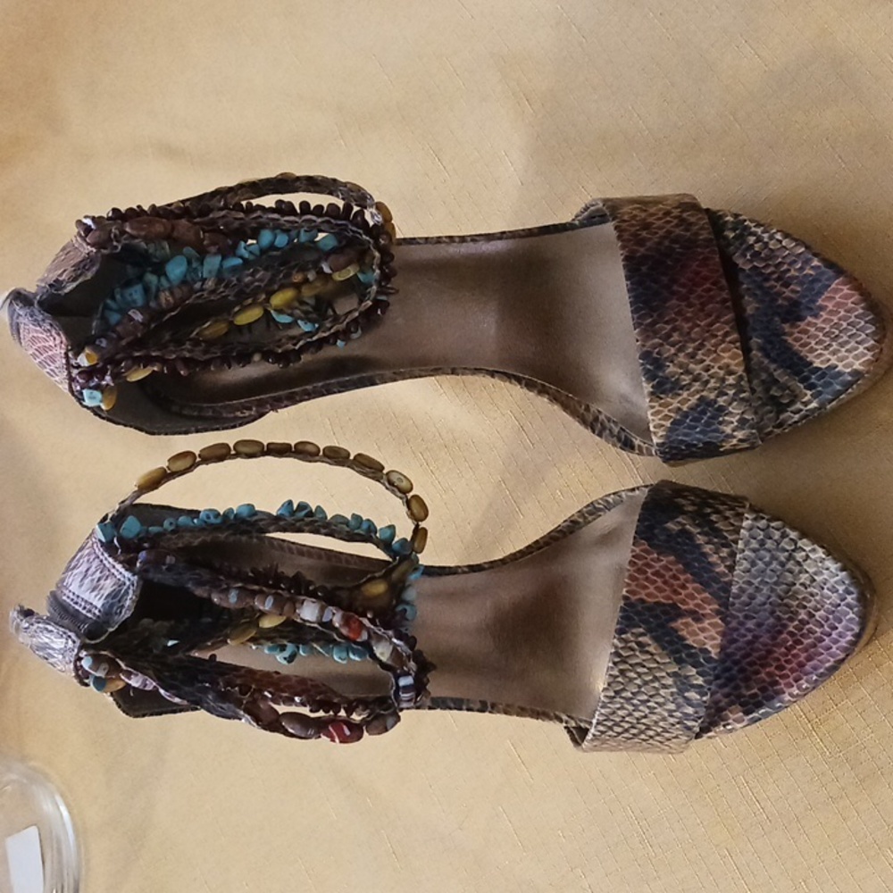 Womans  snake print platform heels size 7
